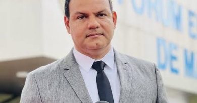 Jornalista denuncia redes de postos Equador